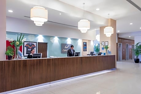 Oaks Glenelg Plaza Pier Suites