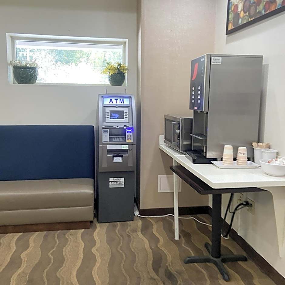 Red Roof Inn Pittsburgh - McKnight Rd