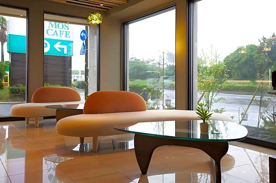Breath Hotel
