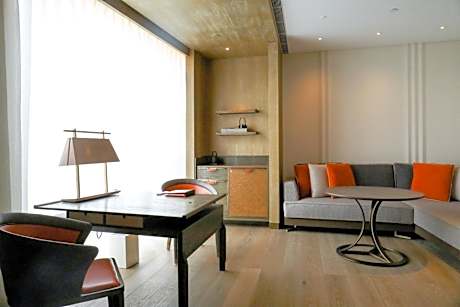 Grand Deluxe Twin Room