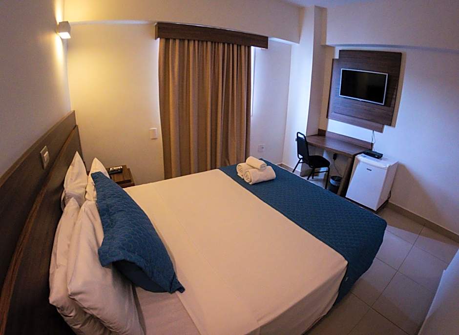 Ipe Center Hotel