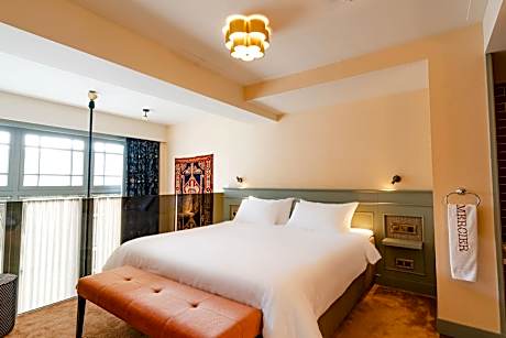 Superior Suite, Mezzanine (1 Twin Bed)