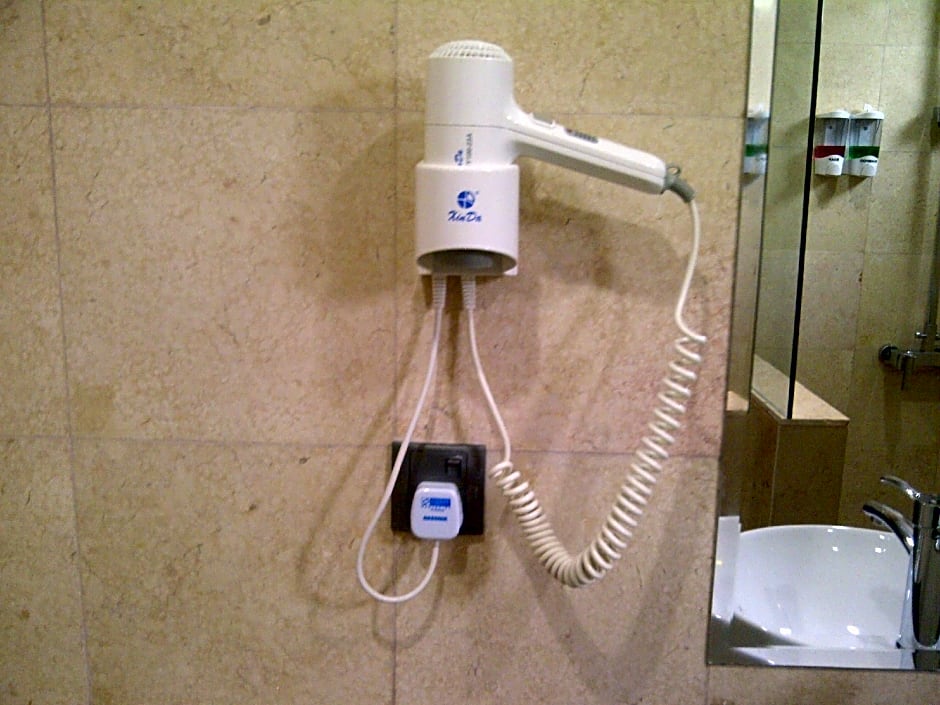 Centro By Orchardz Hotel