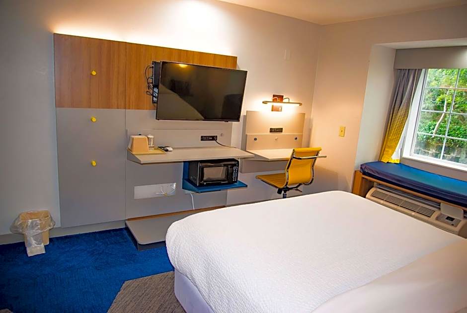Microtel Inn & Suites By Wyndham Daphne/Mobile