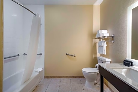Suite-1 King Bed, Mobility Accessible, Communication Assistance, Bathtub, Mini Suite, Non-Smoking, F Free Breakfast