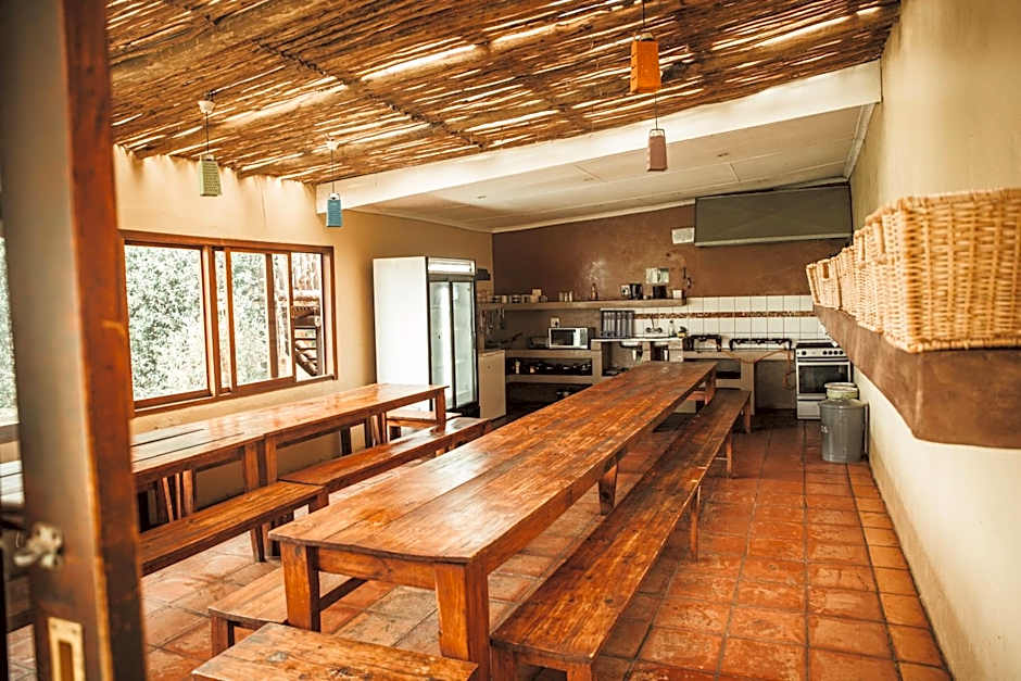 Amphitheatre Backpackers Lodge