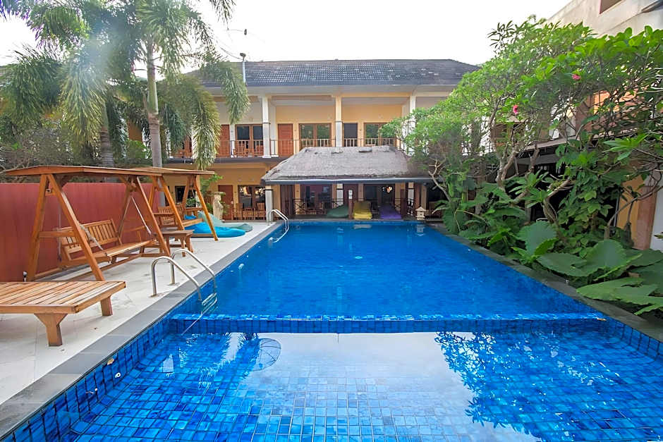 Central Inn Senggigi
