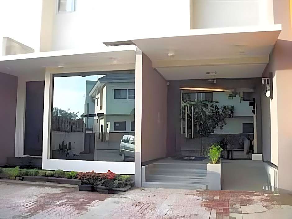 Tirta Mansion Premier