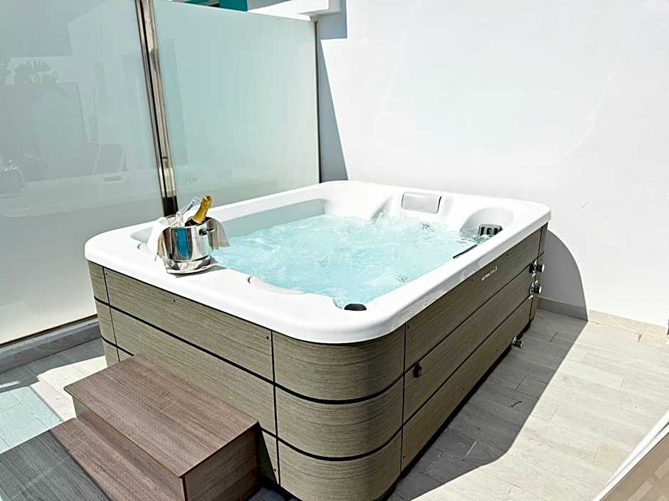 Plaza Santa Ponsa Boutique - Adults Only.