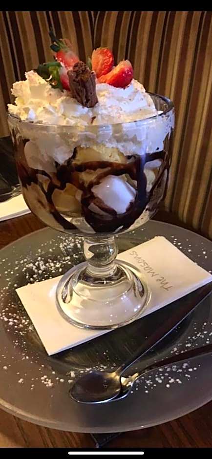 The Masons Arms Hotel