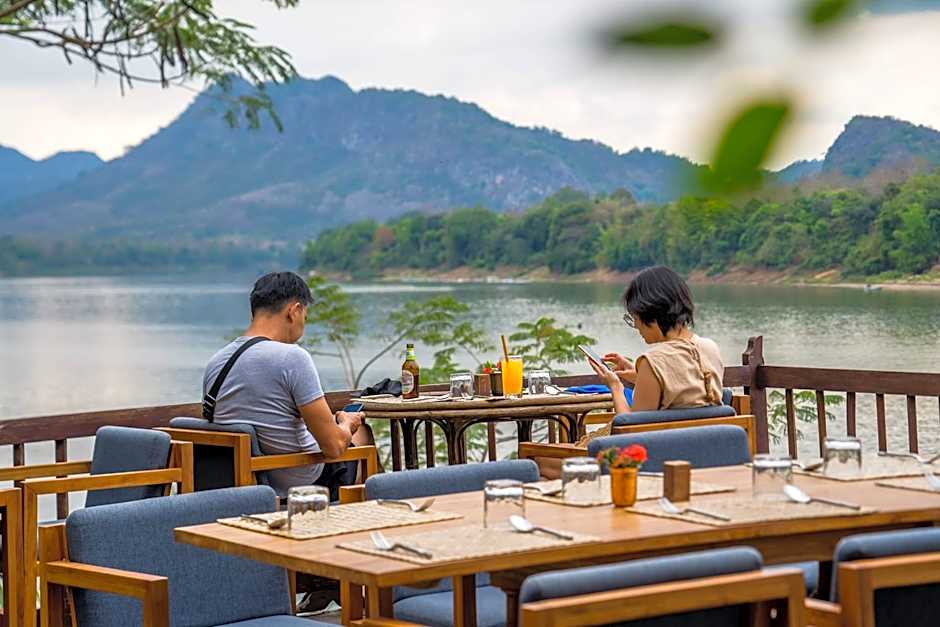 Ock Pop Tok Mekong Villa