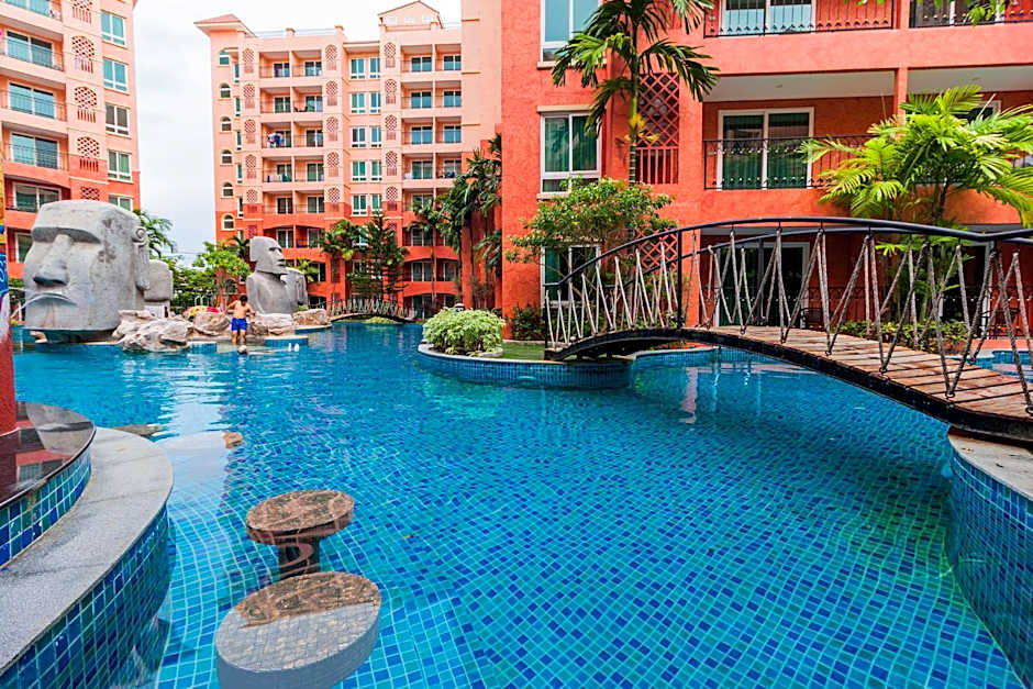 Seven Sea Condo & Water Park Pattaya By the Sea