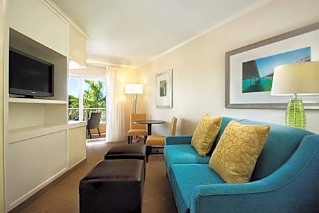Suite, 1 King Bed with Sofa bed (1 King Bed and 1 Double Sofa Bed)