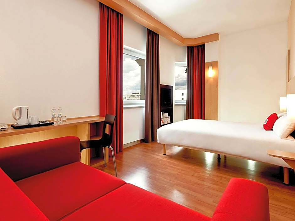 ibis Kyiv City Center