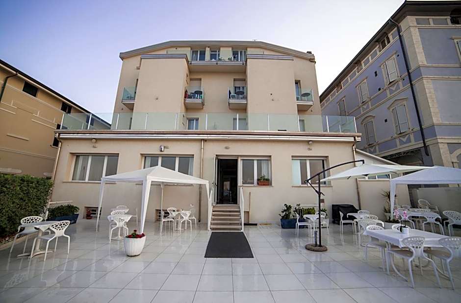 Riviera Mare Beach Life Hotel