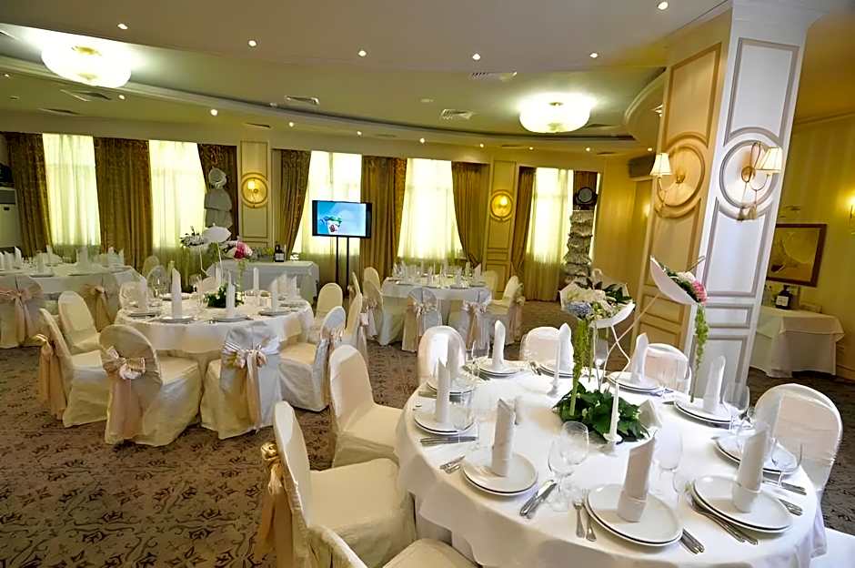 Grand Tien Shan Hotel