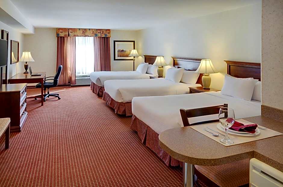 Pomeroy Inn & Suites Fort St. John