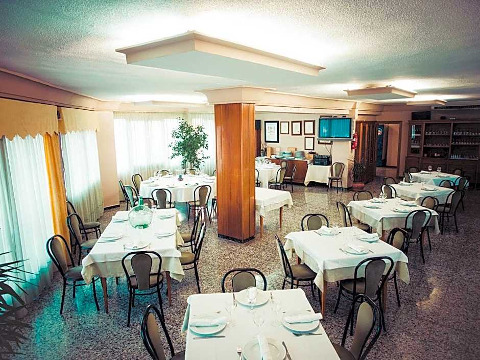 HOTEL MORENO