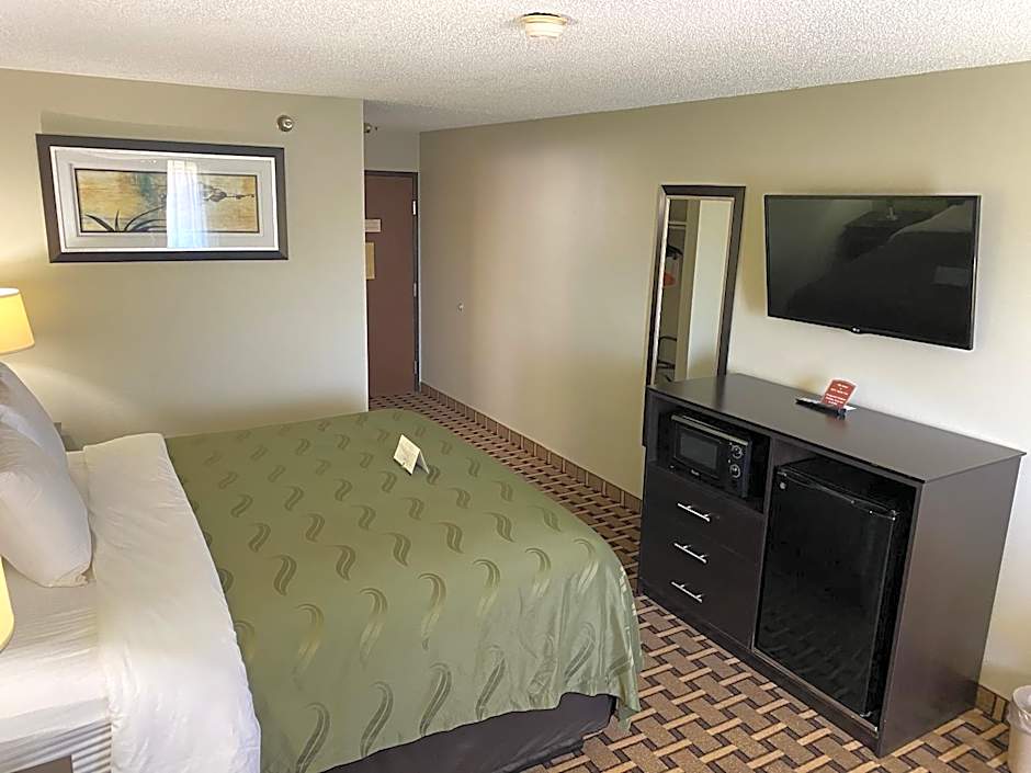 Quality Inn Morton At I-74