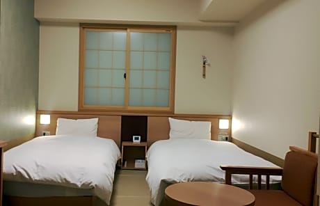 Standard Twin Room with Tatami Floor - No Daily Cleaning