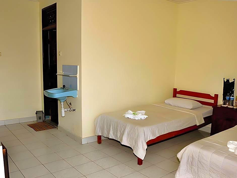 Grand Chandra Hotel