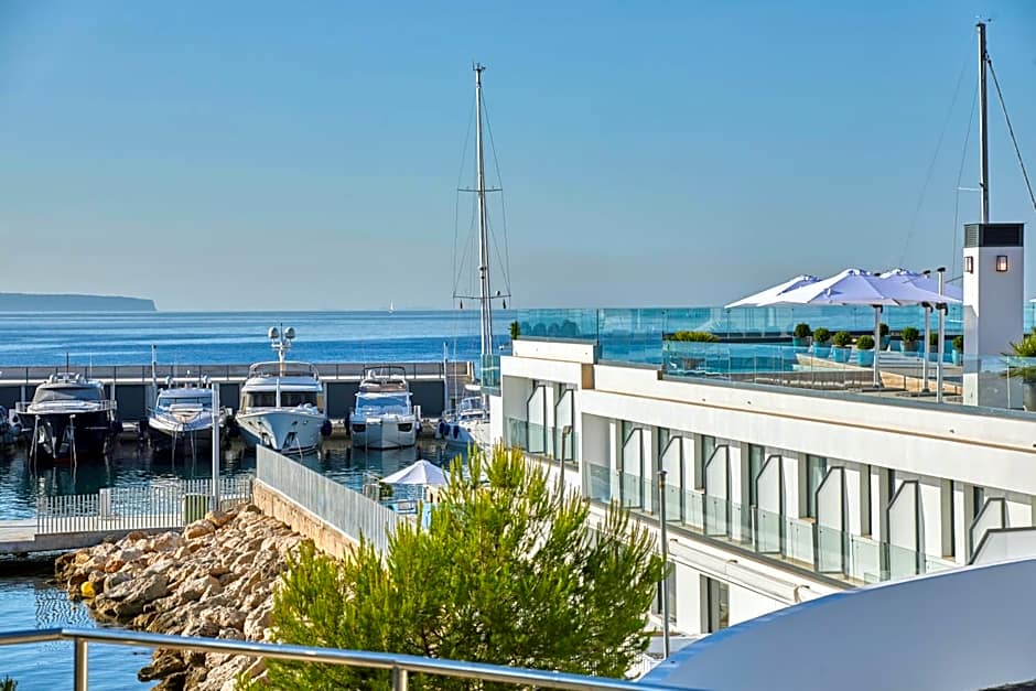 Calanova Sports Residence