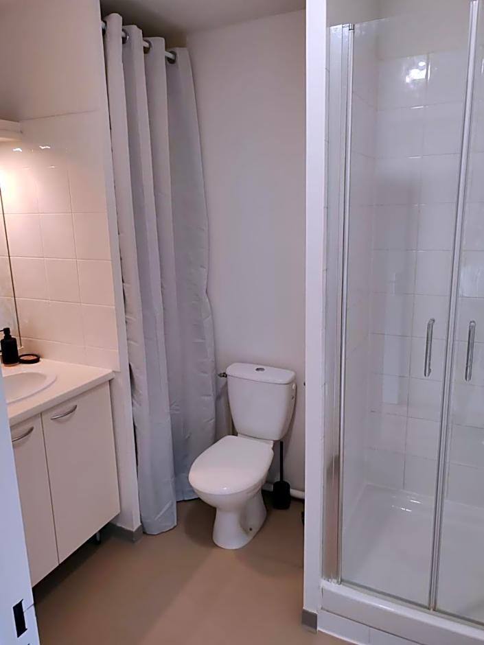 Appart'Hotel - Gare TGV - Courtine - Confluence - 411