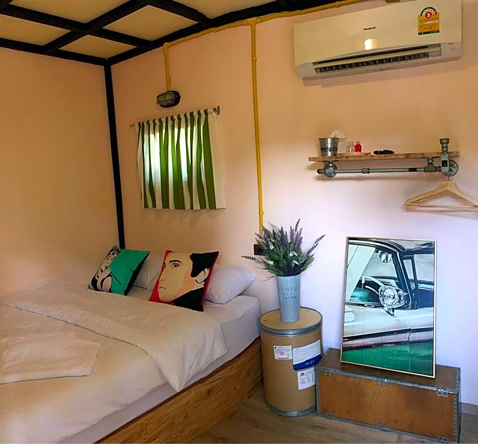 Sweet Box Bed and Breakfast