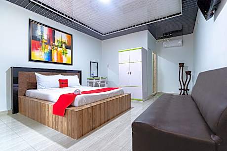 RedDoorz near Universitas Simalungun Pematangsiant