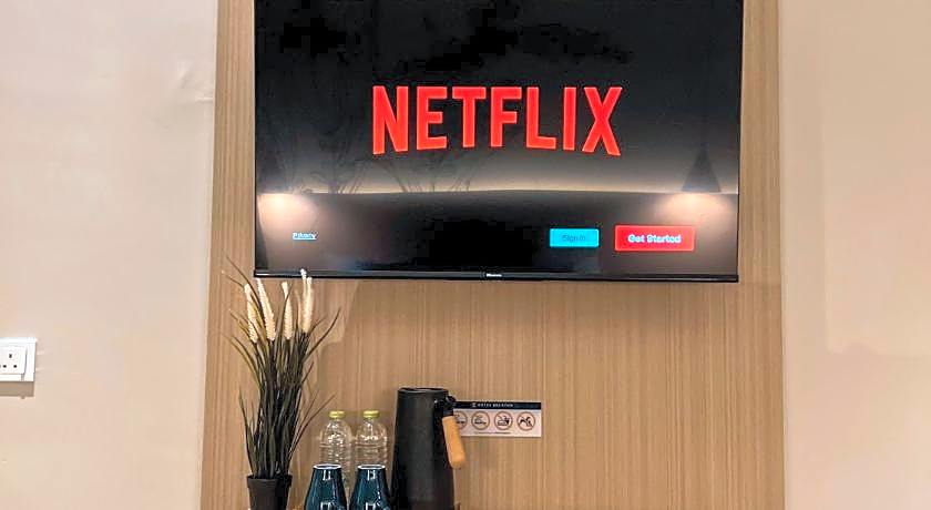 Hotel Brynton at Cameron Centrum Mall