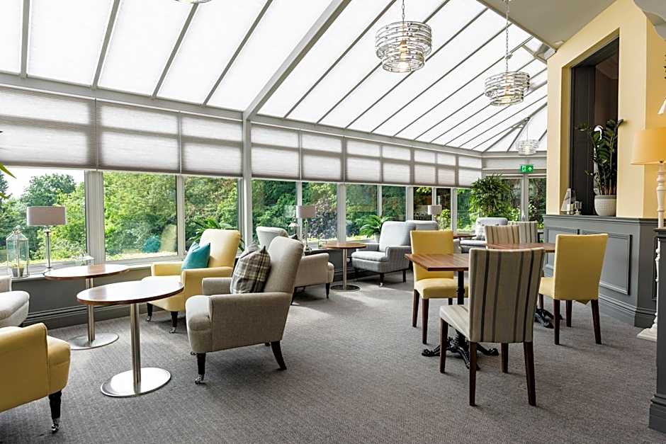 Southcrest Manor Hotel; BW Signature Collection