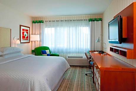 King Room - Hearing Accessible