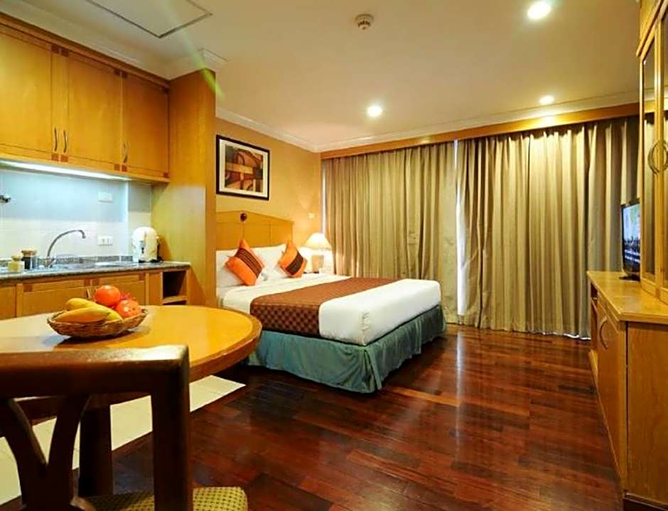 Admiral Suites Bangkok by Compass Hospitality