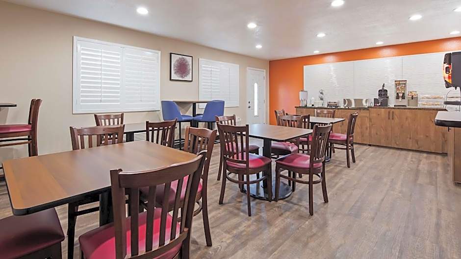 SureStay Plus Hotel by Best Western Hesperia