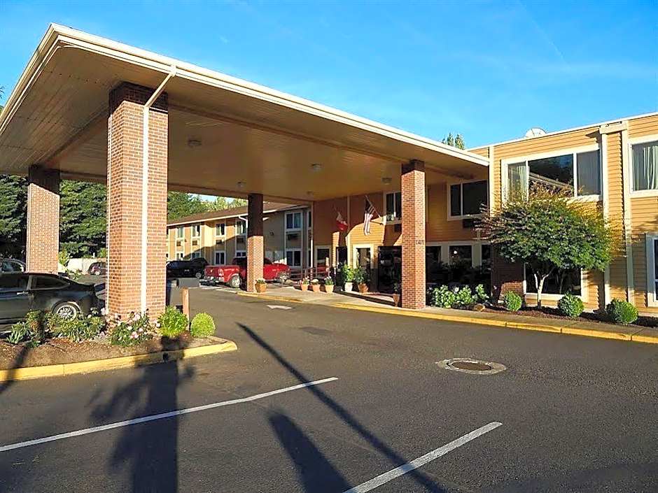 Quality Inn & Suites Vancouver North