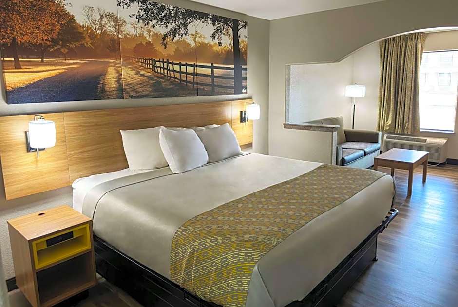 Photo 1 of 9 of 1 King Bed Suite, Mobility Accessible, Smoking