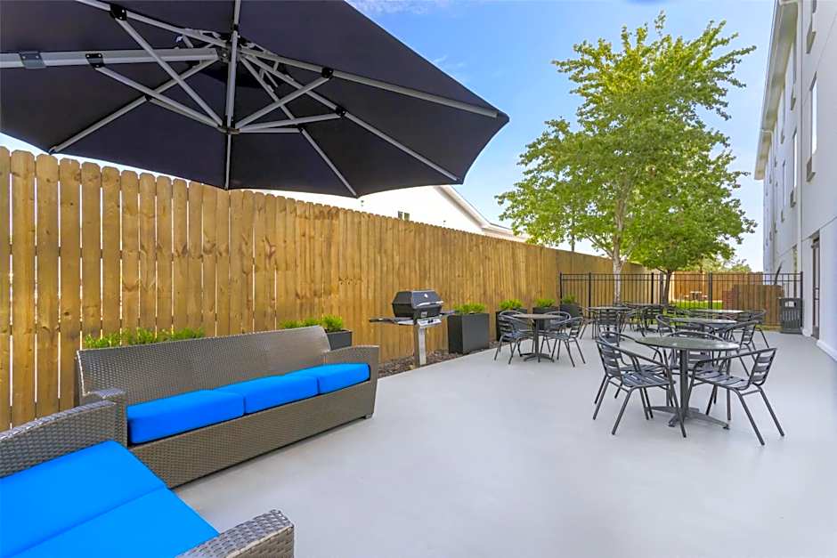 Best Western Plus Executive Hotel And Suites