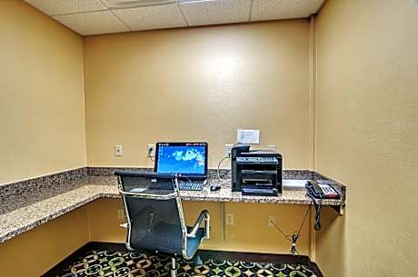 Holiday Inn Express & Suites Wytheville By IHG