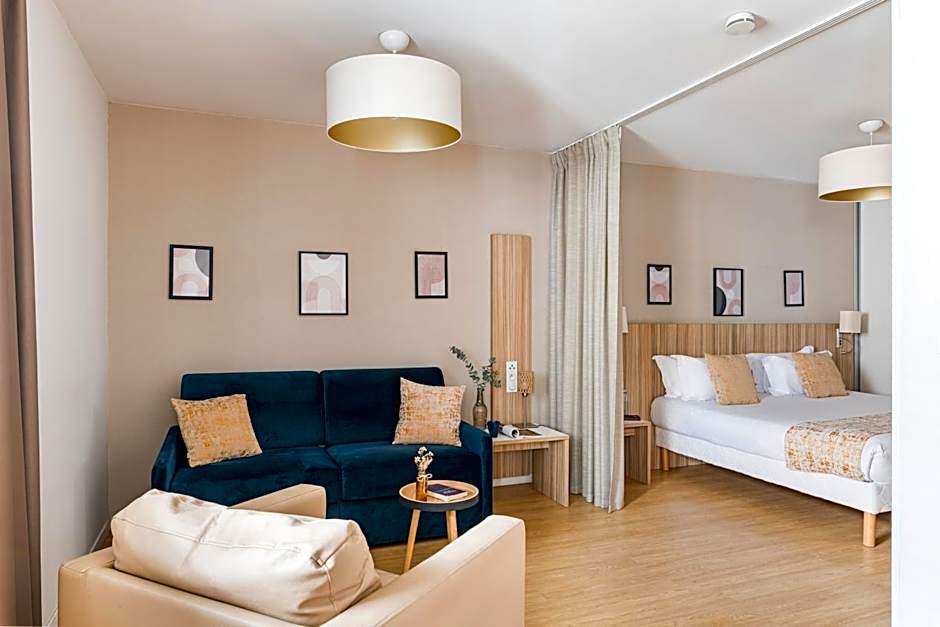 Q7 Lodge Lyon 7