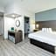 Hawthorn Extended Stay by Wyndham Panama City Beach
