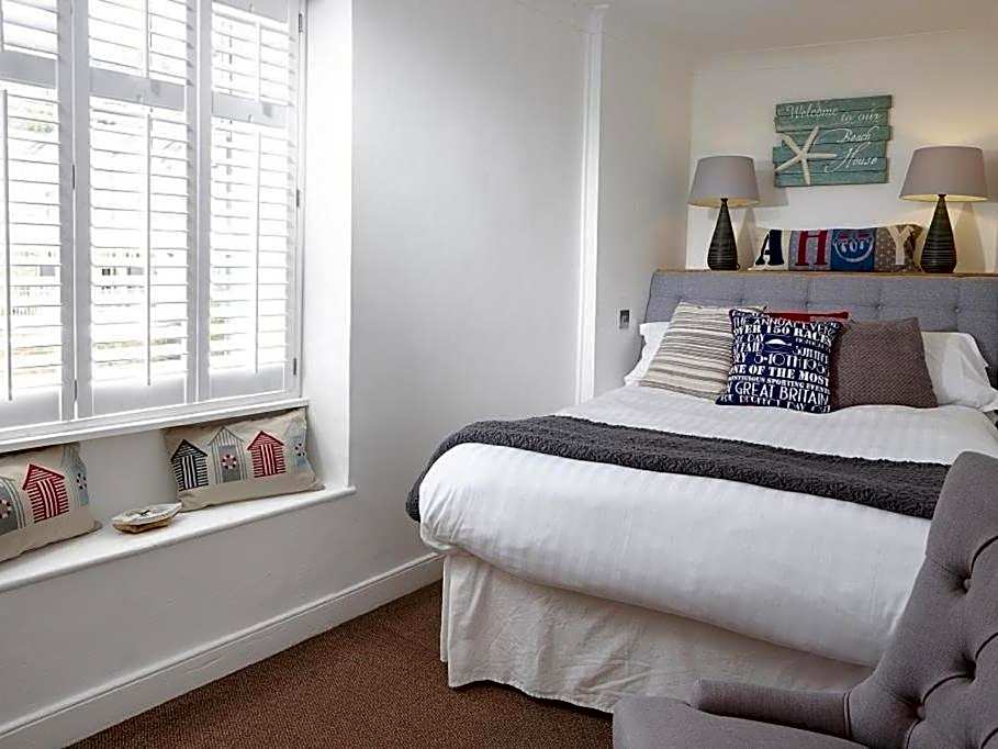 The Steam Packet Inn