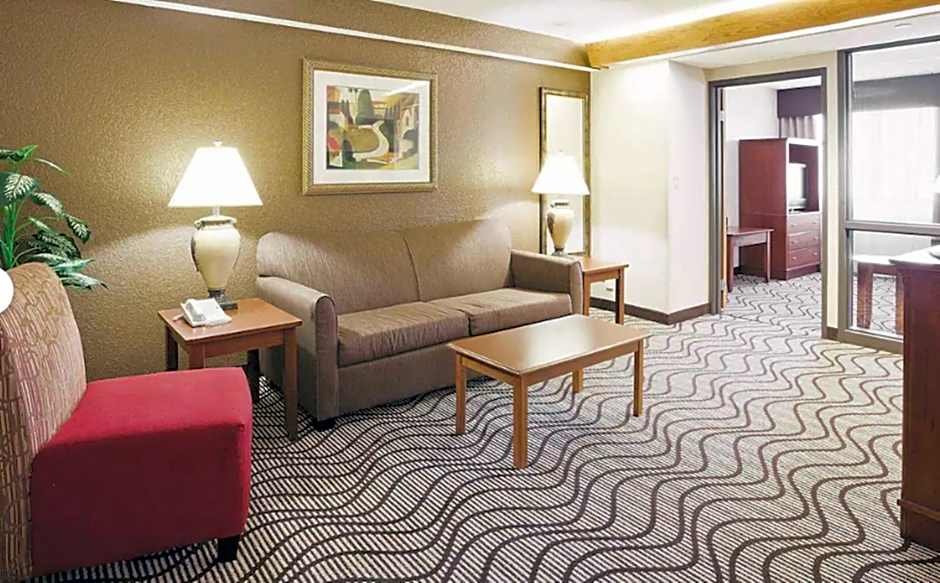 La Quinta Inn & Suites by Wyndham Minneapolis-Minnetonka