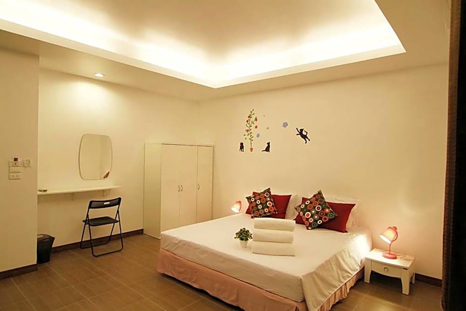 White Cat Hotel