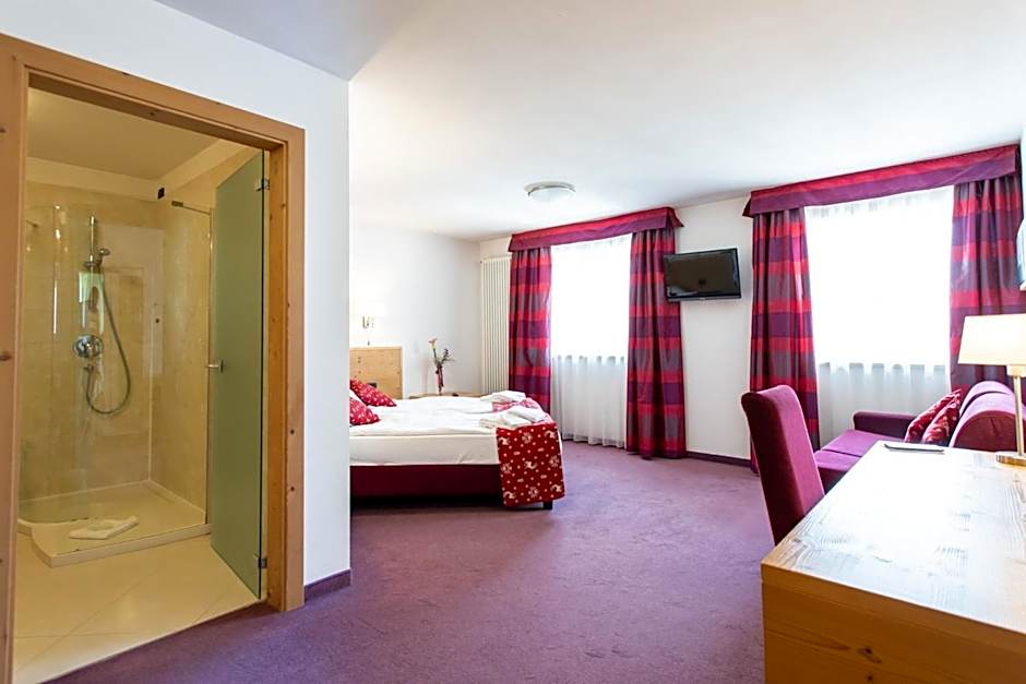 Ciasa Alpina Relax Hotel