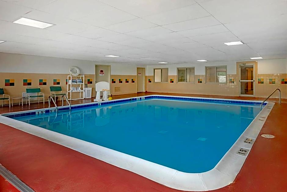 Quality Inn & Suites Wellington - Fort Collins