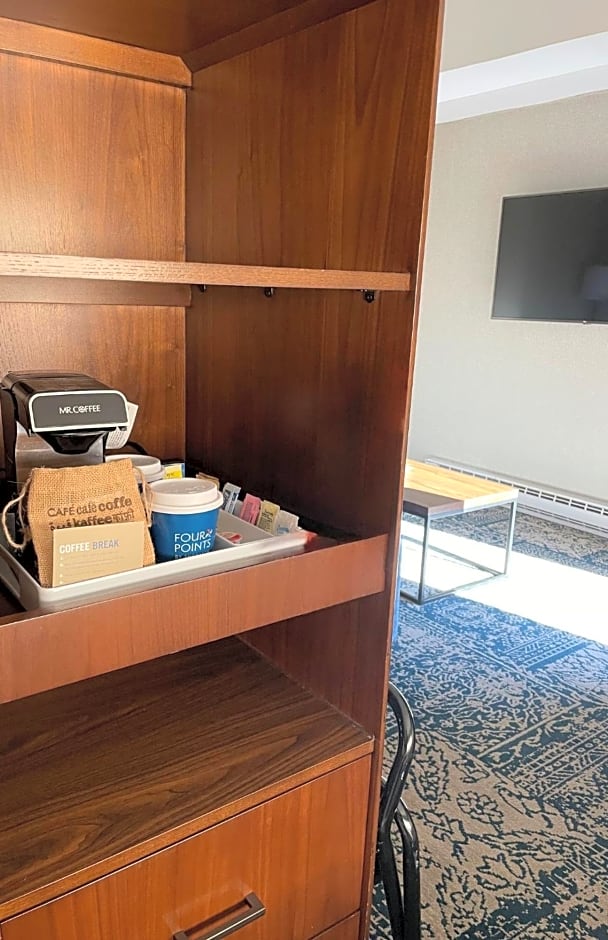 Four Points by Sheraton Norwood Conference Center