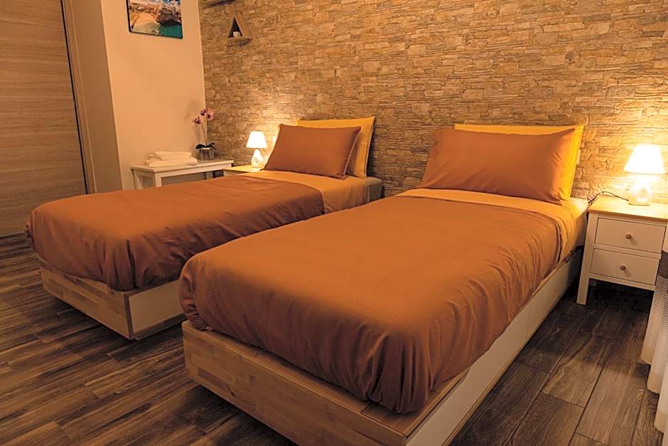 Tizzy Apartment & Rooms