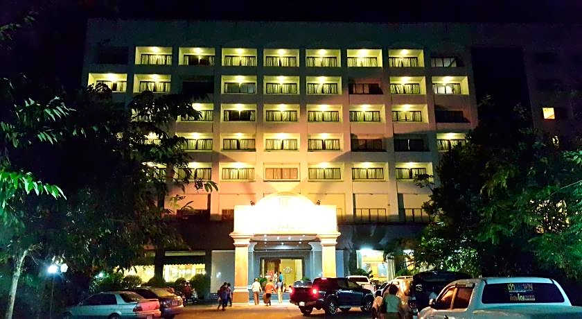 Grand Park Hotel