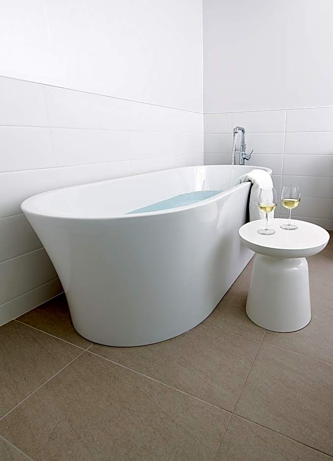 Coast Canmore Hotel & Conference Centre