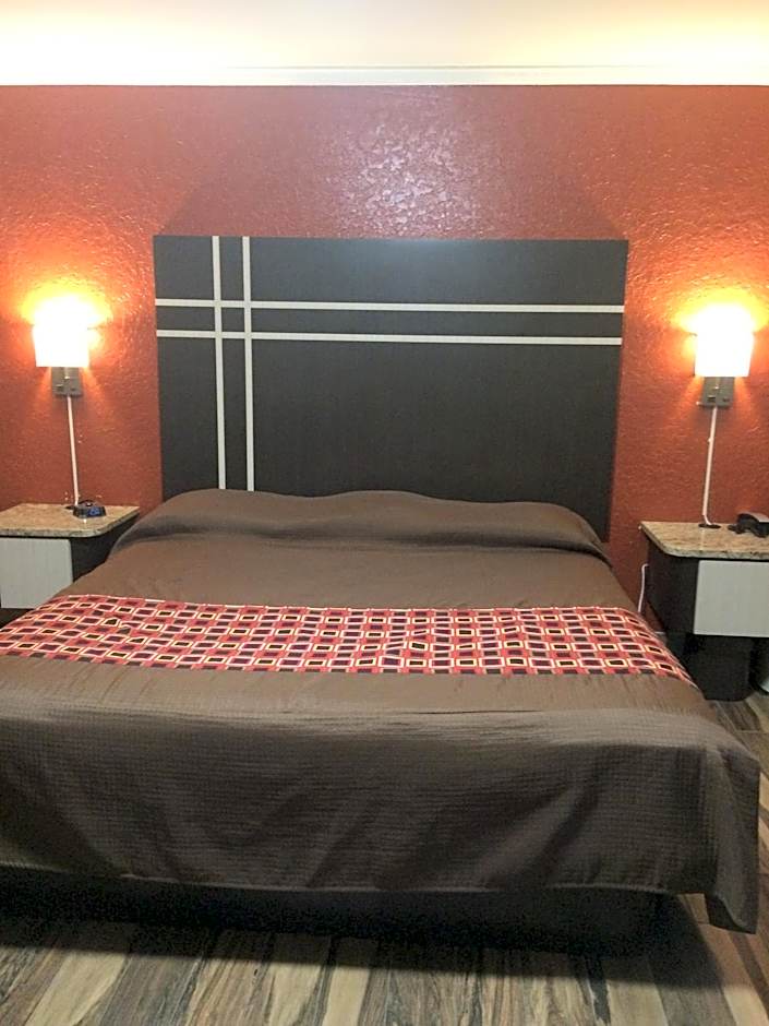 Budget Inn of Avon Park